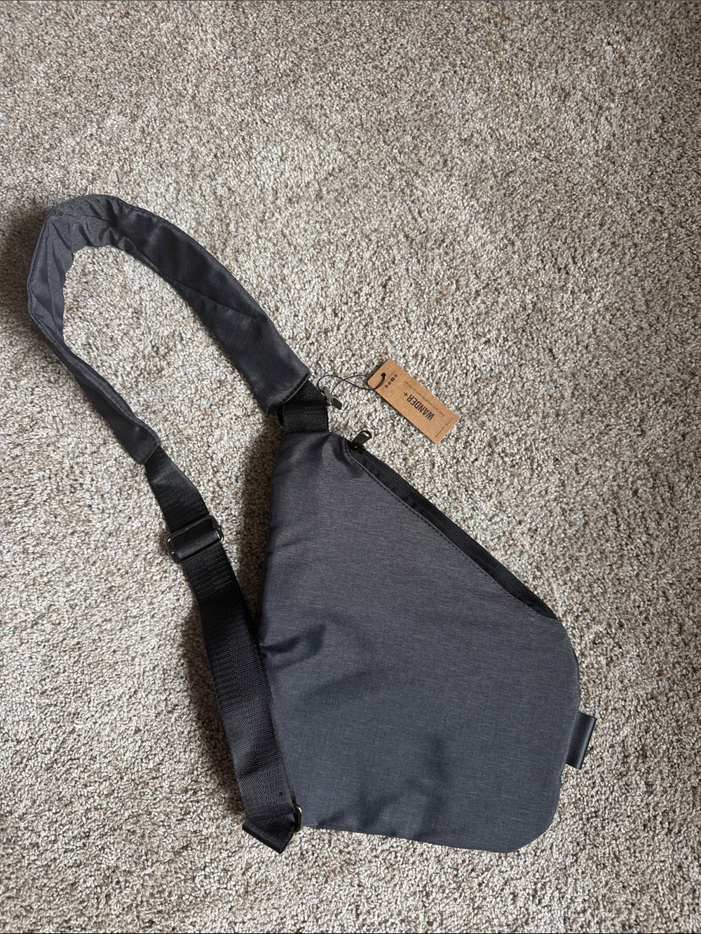 NWT Wander Anti-theft Black and Gray Sling Bag - Picture 2 of 4